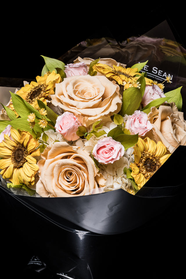 Preserved Bouquet - Sunflowers with champagne roses